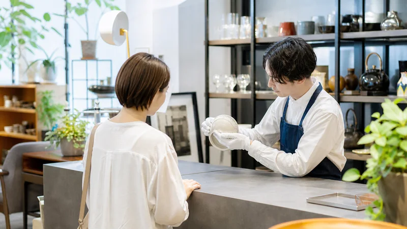 出張買取で必要なものは？身分証・本人確認書類と当日の準備